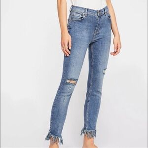 Free People Blue Distressed Fringed Skinny Jeans Boho Size 28